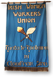 Foto av standar i blått för en lokalavdelning av Irish Women Workers Union