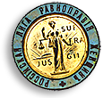 Rockmärke för förbundet med i mitten IWSA:s fru Justicia och texten JUS SUF FRA GII i guld, runt om en ljus blå ring med förbundets ryska namn i guldbokstäver