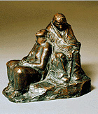 Skulptur: Två kvinnor sitter och väntar