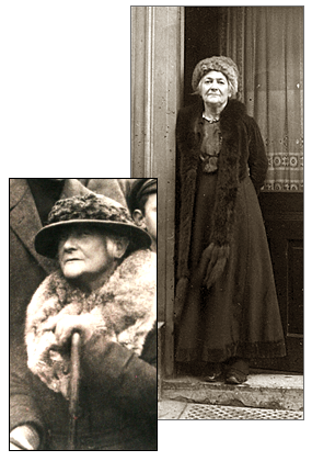 Foton av Clara Zetkin i en kappa med päls vid två olika tillfällen, ett där hon är yngre och ett där hon är äldre