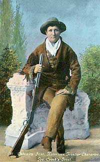 Färglagd bild av Calamity Jane sittande med geväret i handen